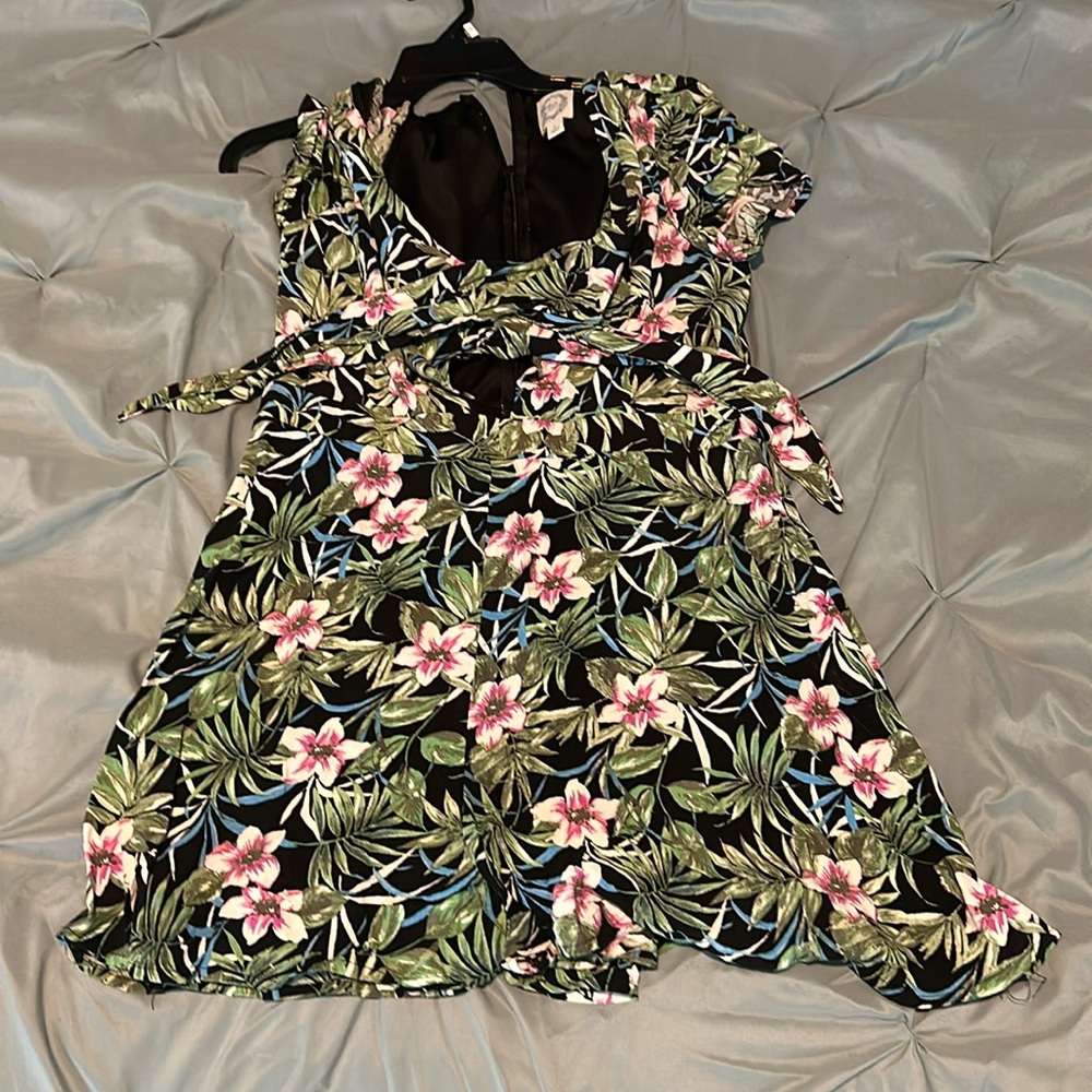 Island floral romper